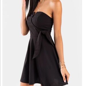 FRANCESSCA’S strapless black dress